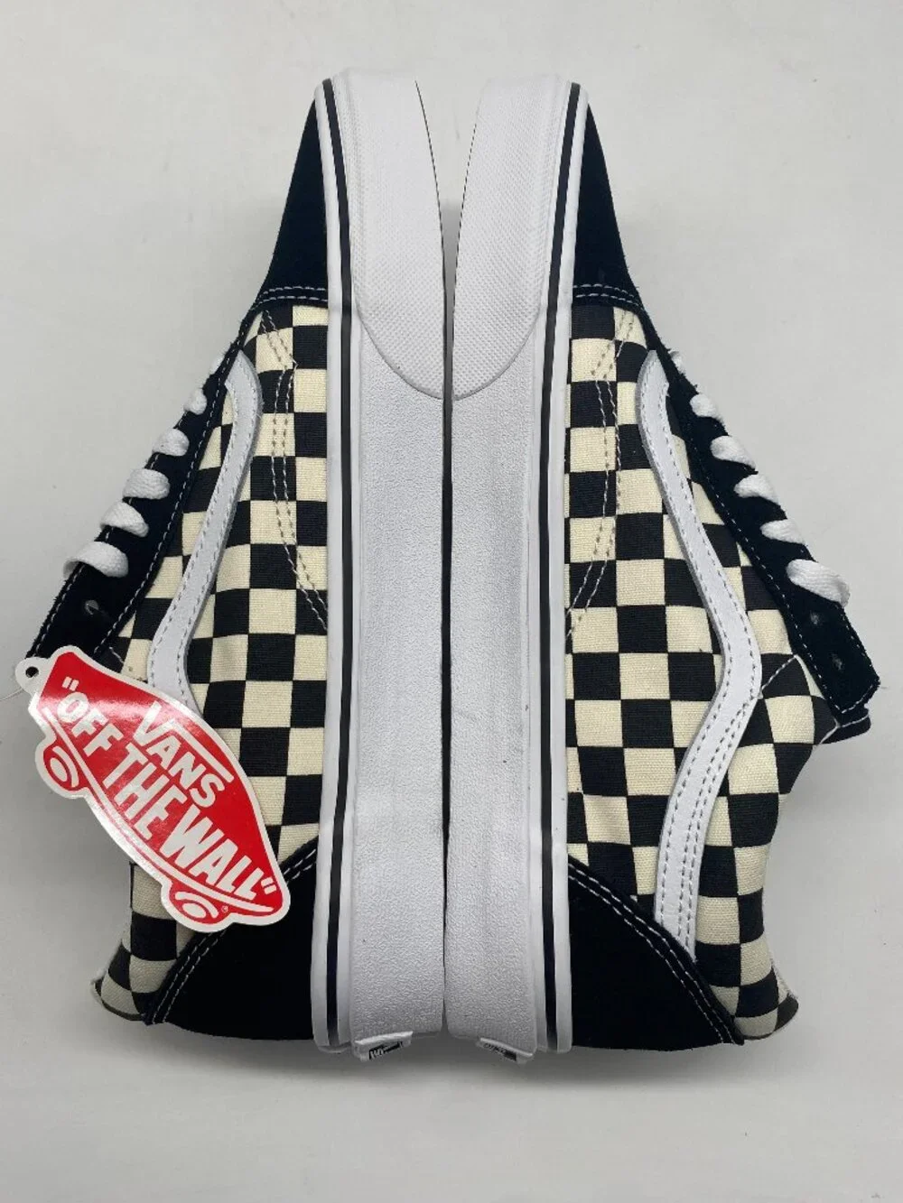 VANS OLD SKOOL BLACK/WHITE US MEN SIZE 9.0 ( WOMEN 10.5 )